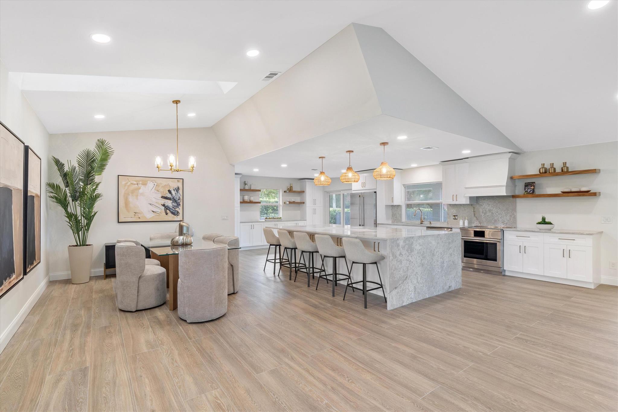 SOUTH SHORE 2 OF WELLINGT - Residential