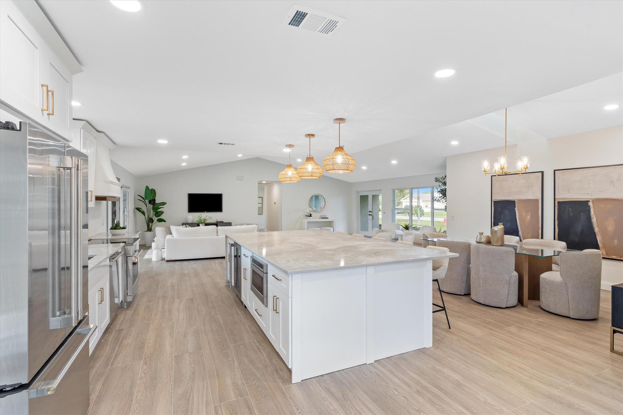 SOUTH SHORE 2 OF WELLINGT - Residential