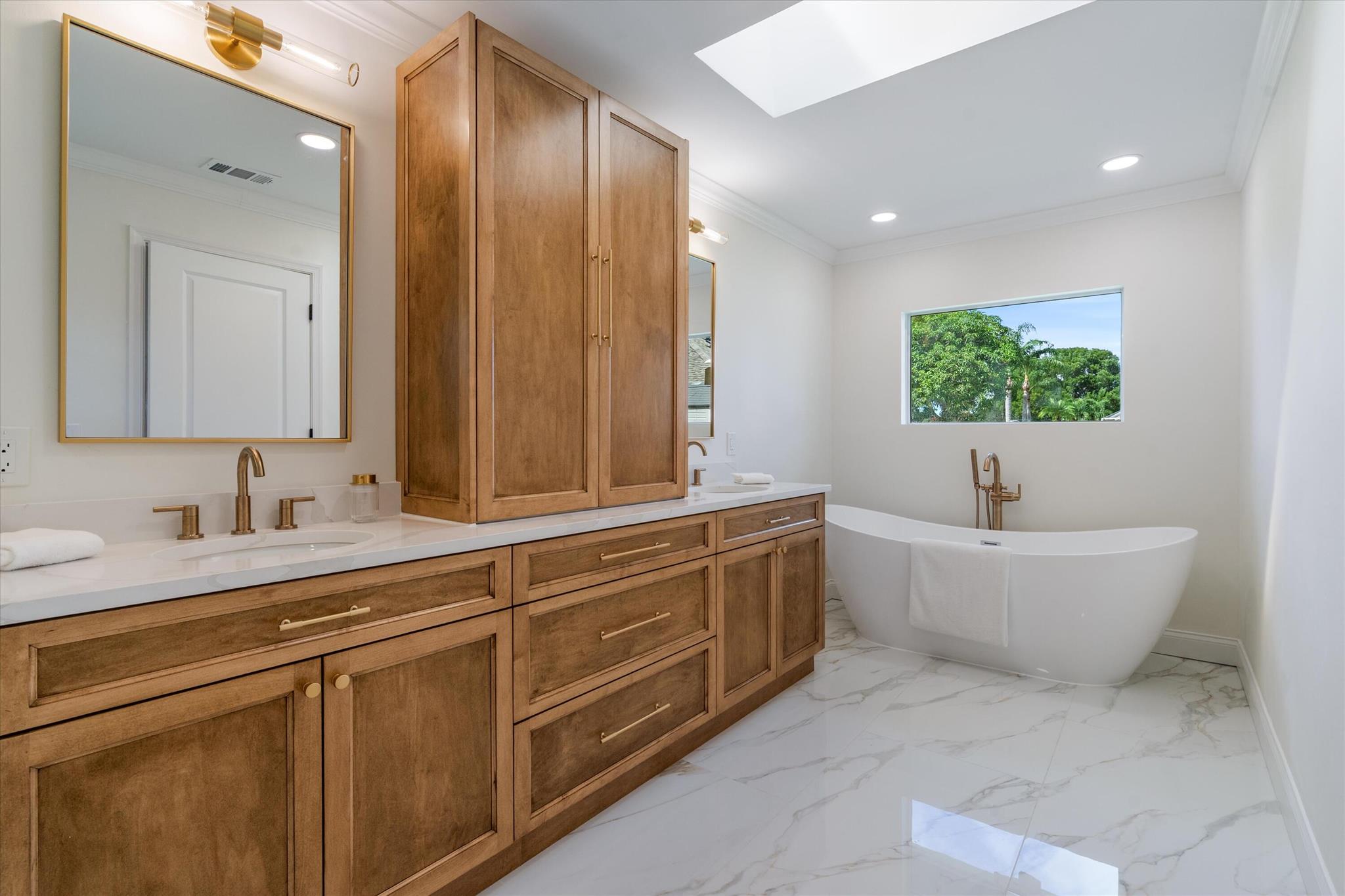 SOUTH SHORE 2 OF WELLINGT - Residential