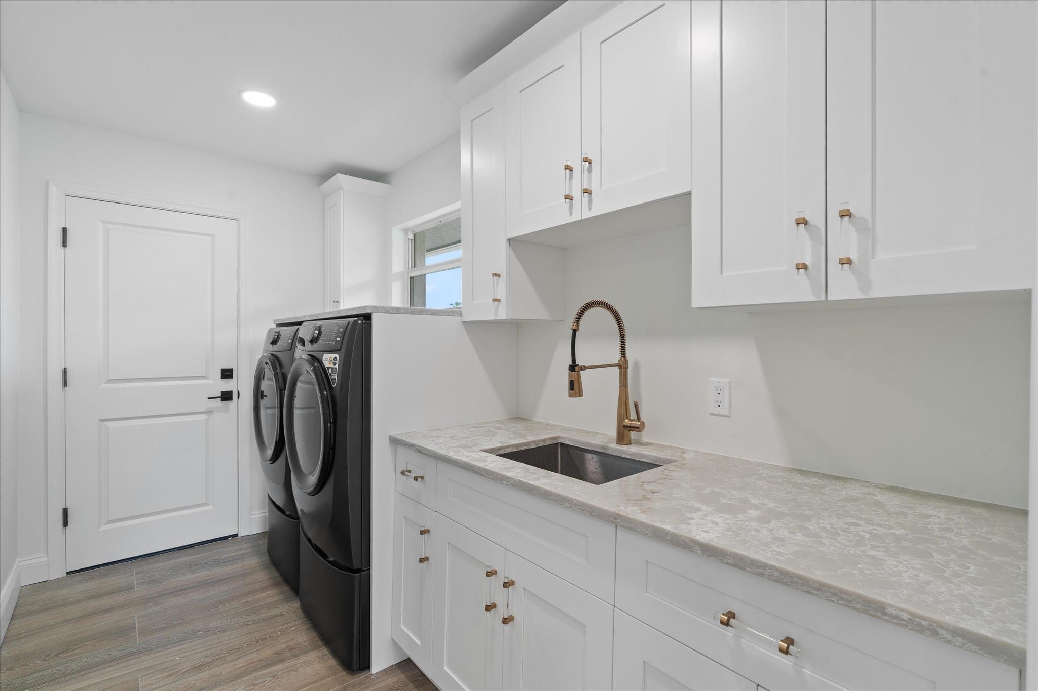 SOUTH SHORE 2 OF WELLINGT - Residential