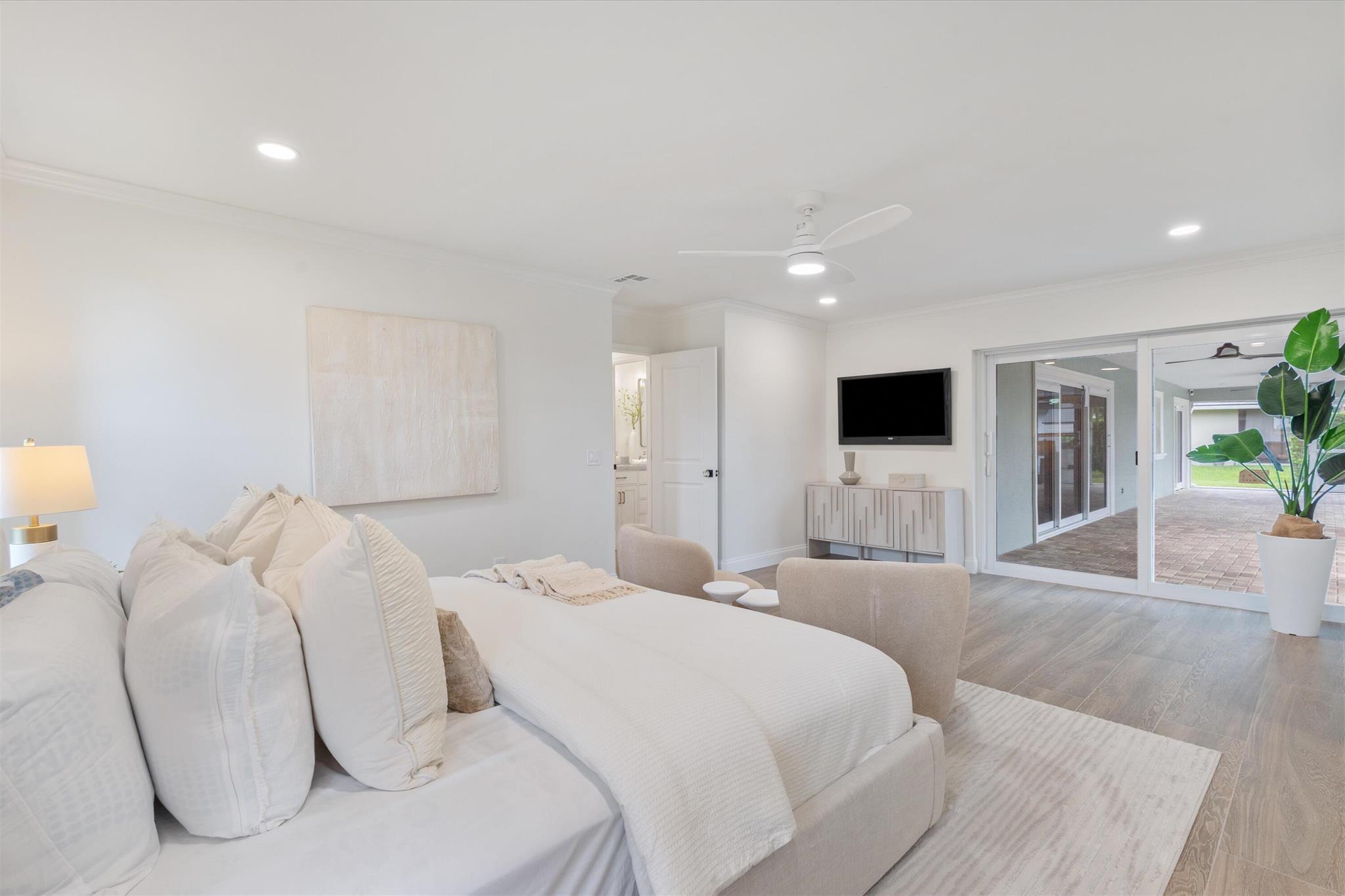 SOUTH SHORE 2 OF WELLINGT - Residential