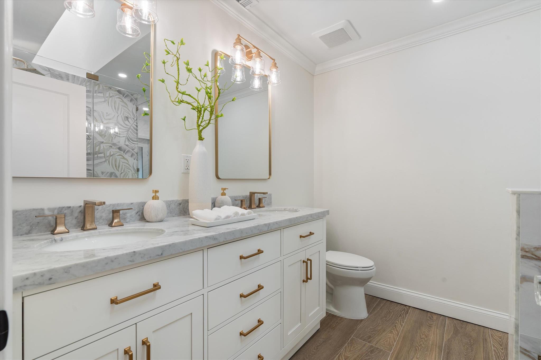 SOUTH SHORE 2 OF WELLINGT - Residential