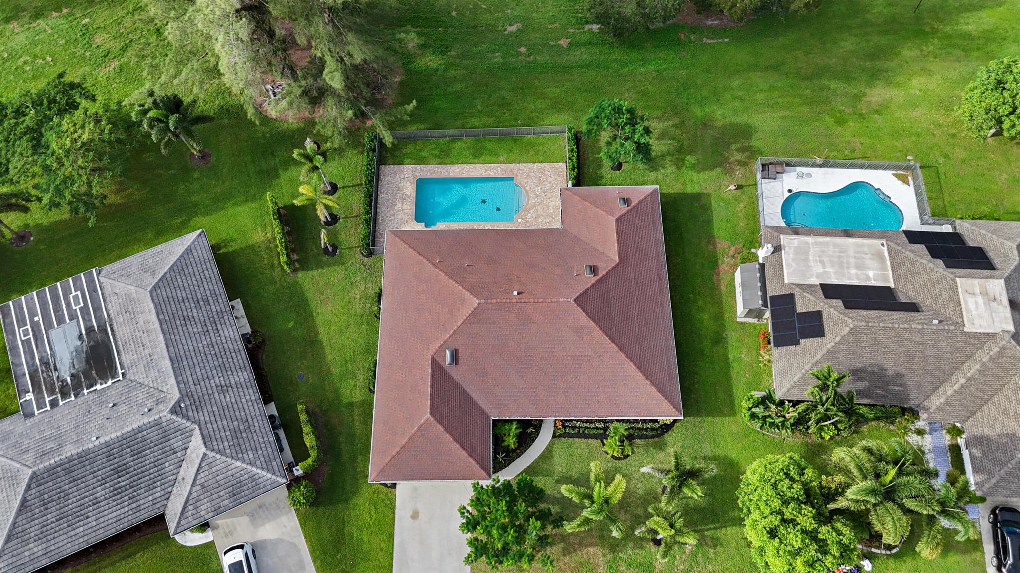 SOUTH SHORE 2 OF WELLINGT - Residential