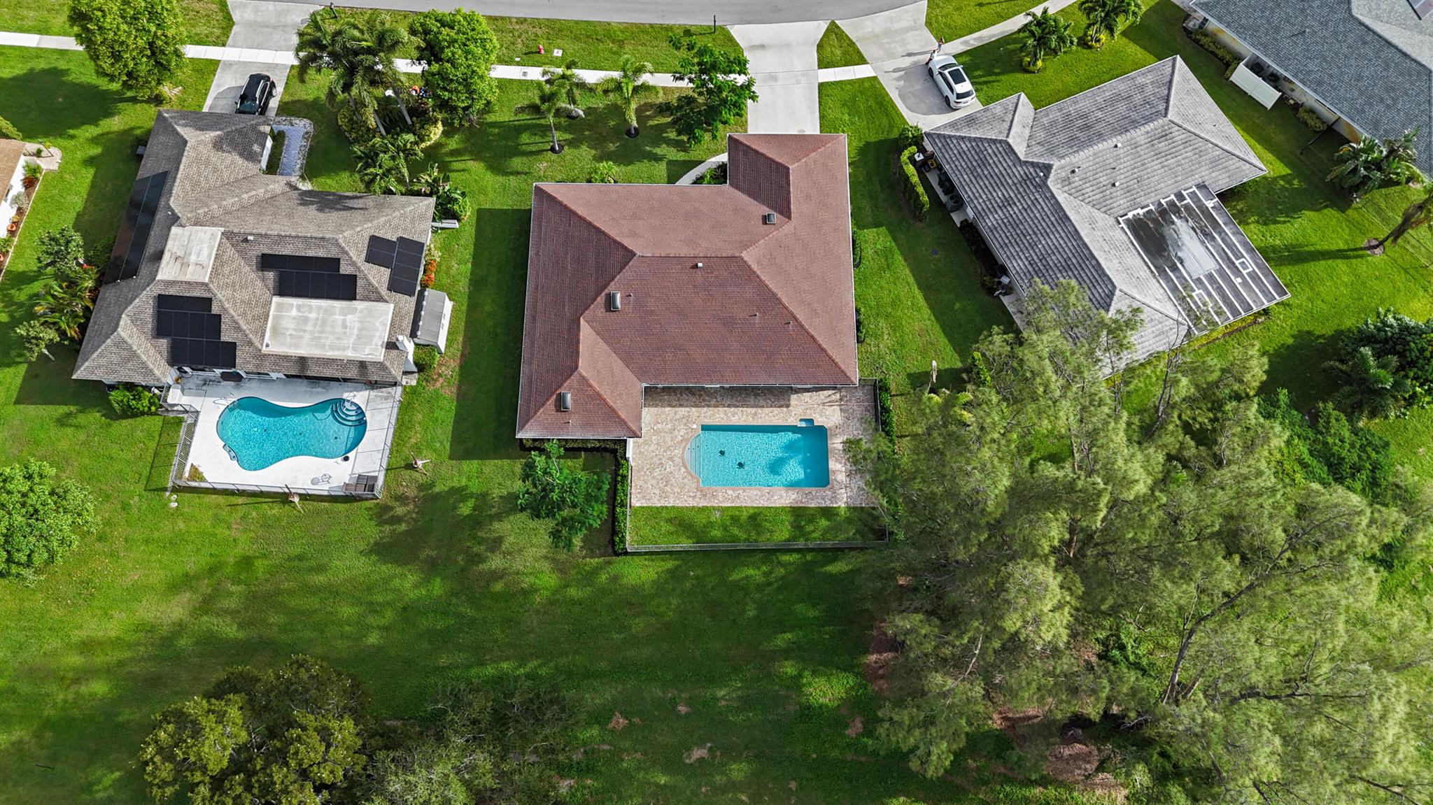 SOUTH SHORE 2 OF WELLINGT - Residential