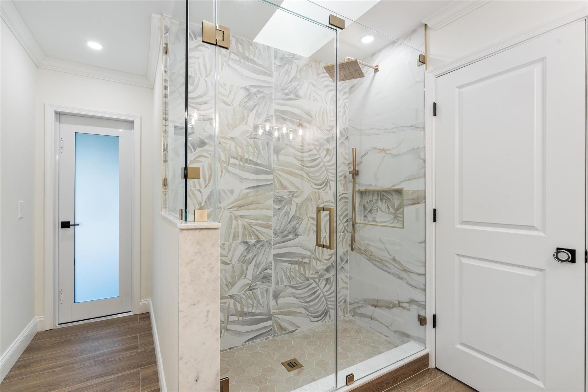 SOUTH SHORE 2 OF WELLINGT - Residential