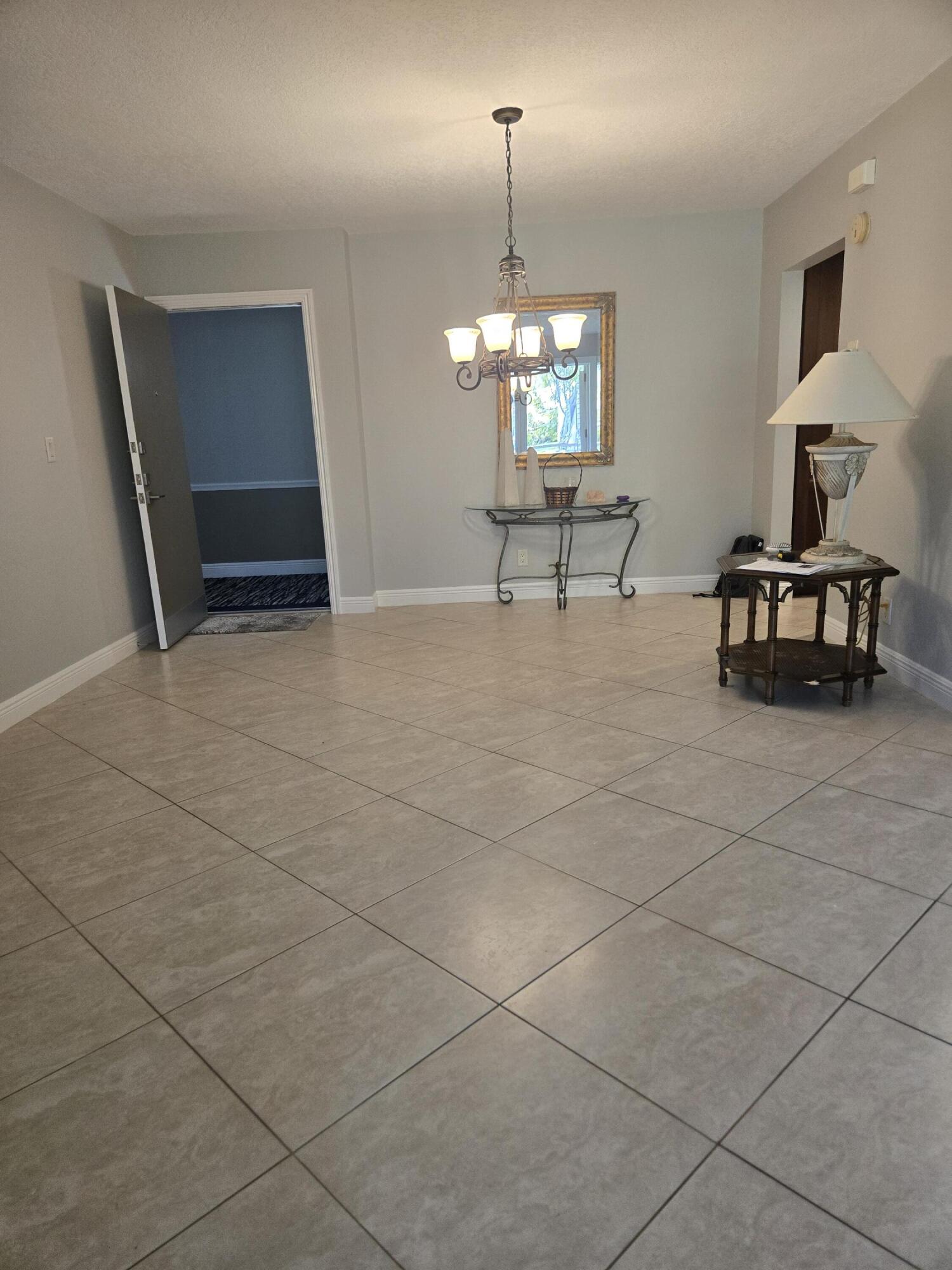 1940 NE 2nd Avenue 101j