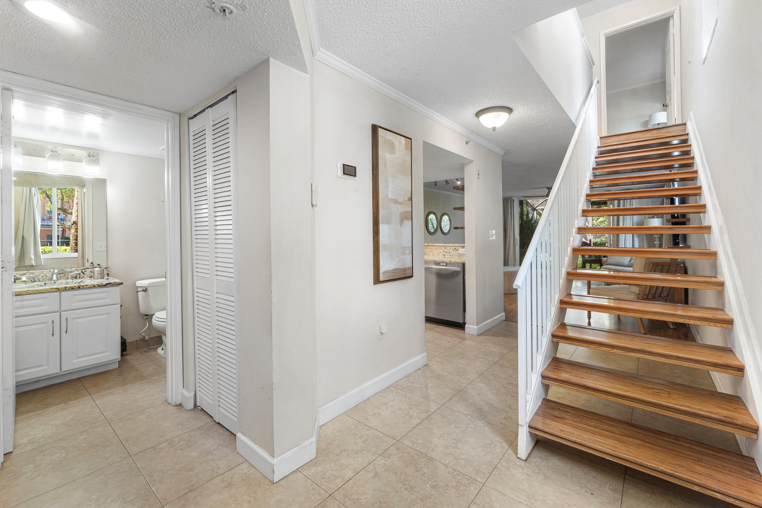 1100 Scotia Drive 108