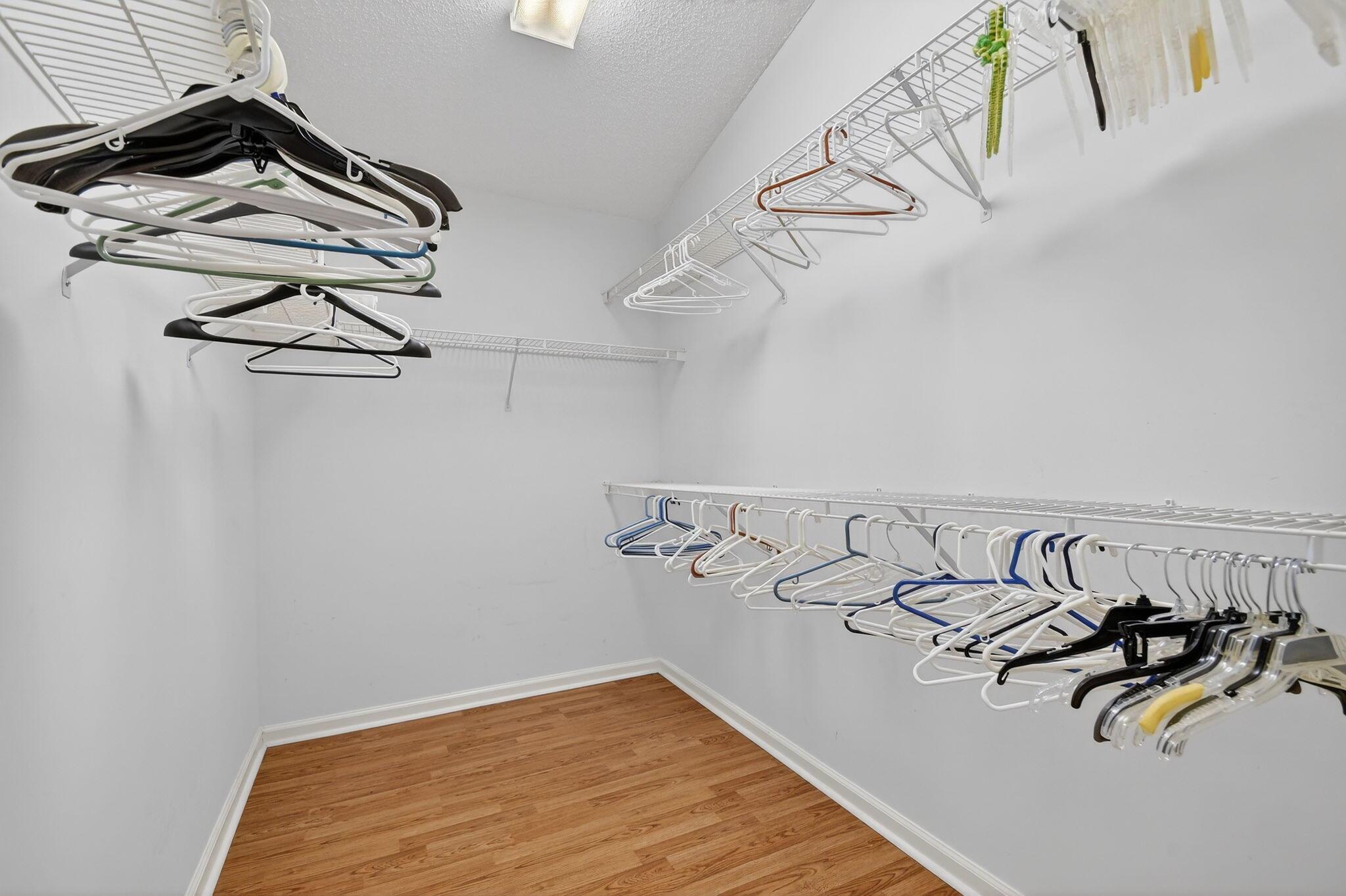 VALENCIA ISLES 1 - Residential