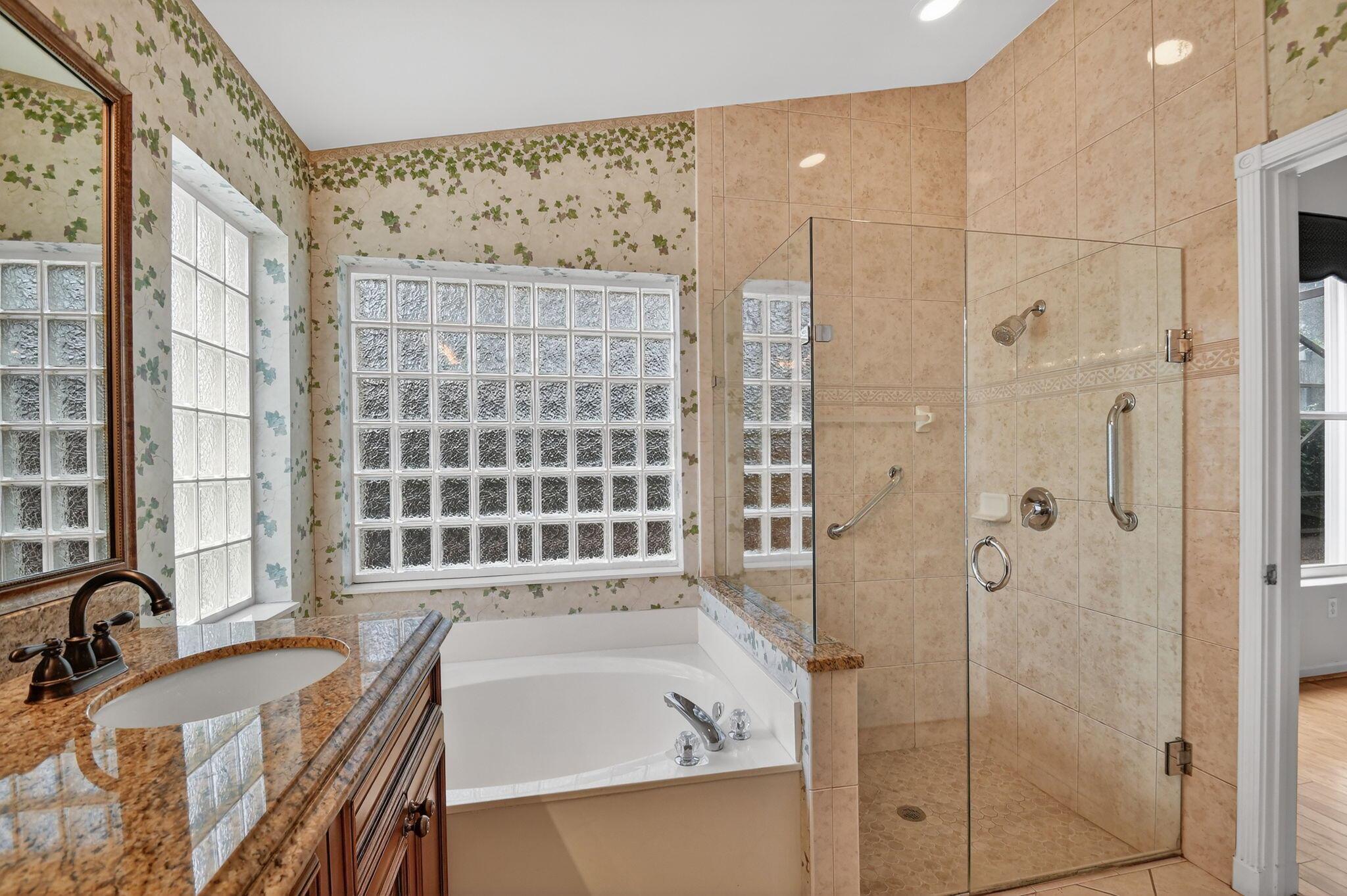 VALENCIA ISLES 1 - Residential