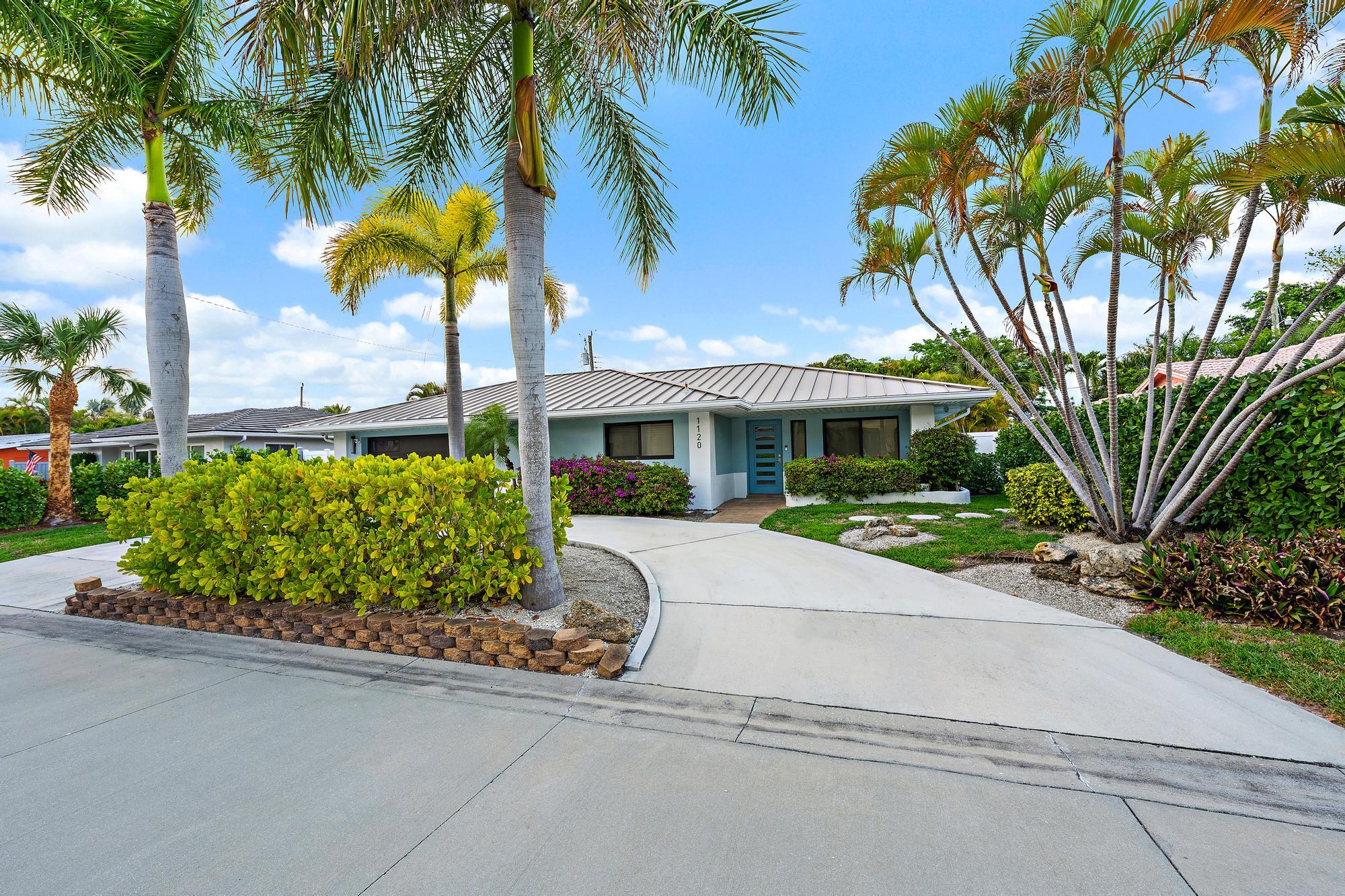 YACHT HARBOR MANOR - Residential