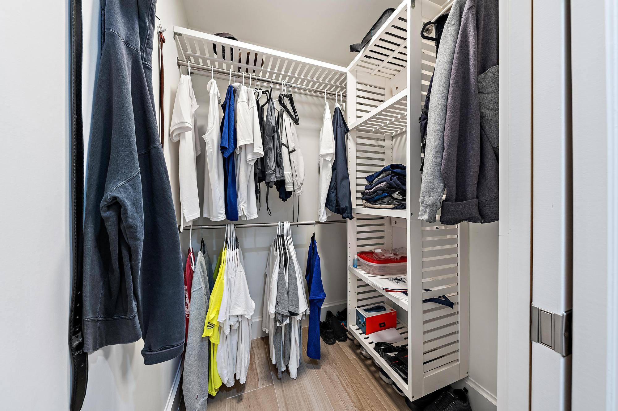 YACHT HARBOR MANOR - Residential