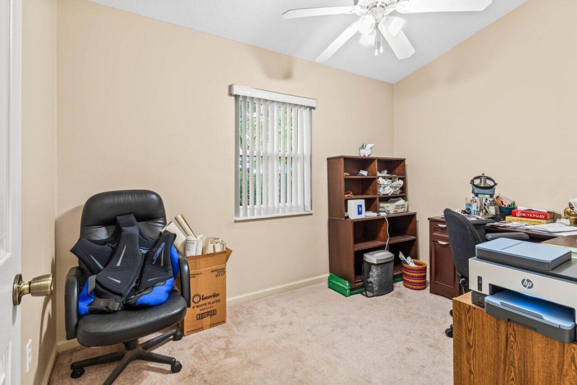 NORTH LAKE WORTH - Residential