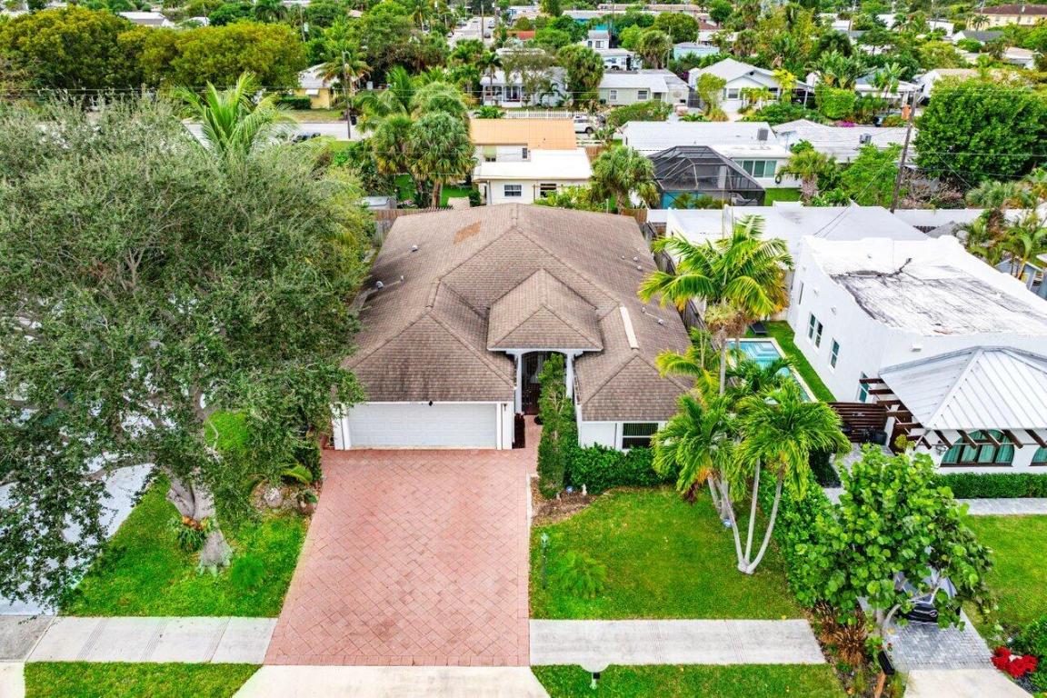 NORTH LAKE WORTH - Residential