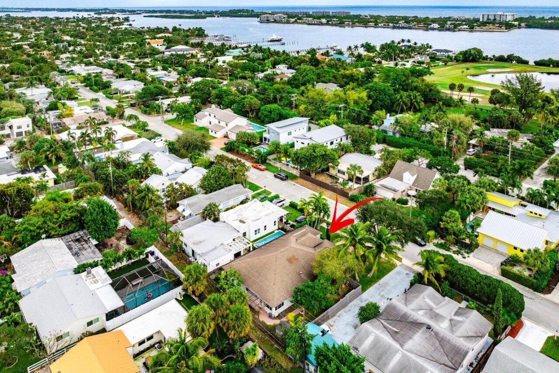 NORTH LAKE WORTH - Residential