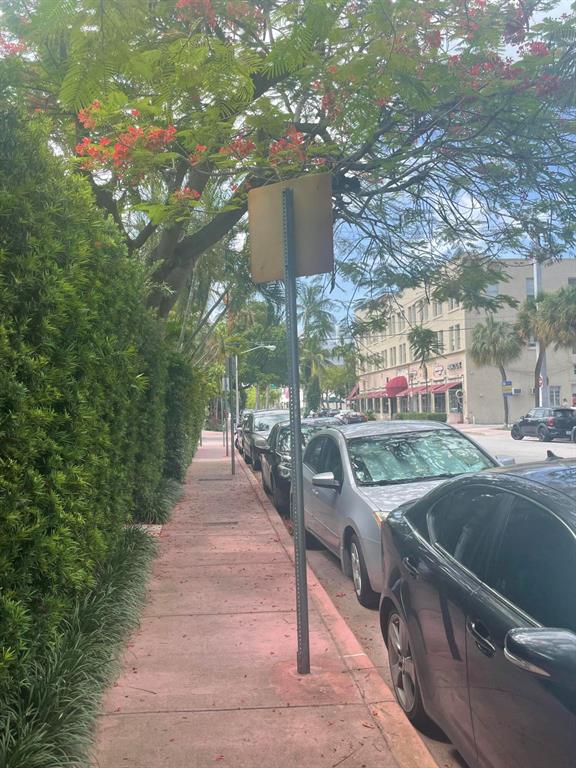 LINCOLN ROAD VILLAS SOUTH CONDO - Residential