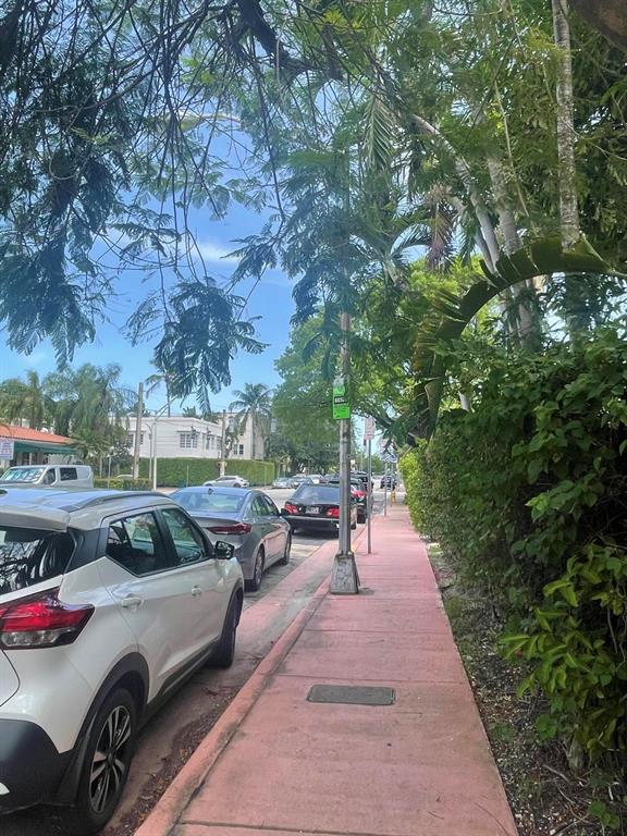 LINCOLN ROAD VILLAS SOUTH CONDO - Residential