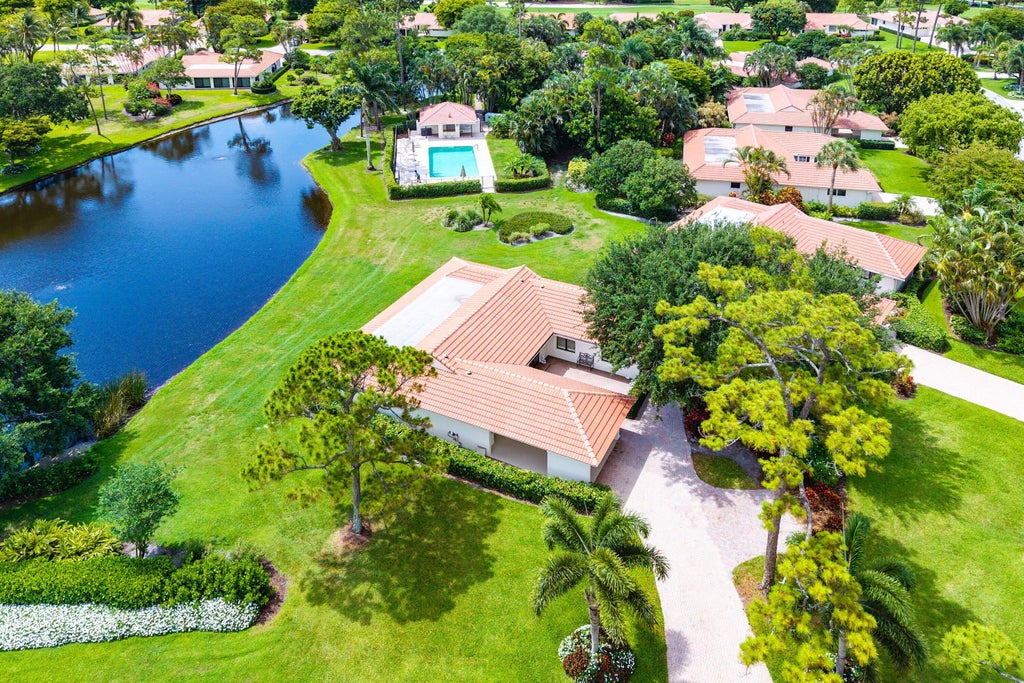 Photo of 4365 Shelldrake Lane, Boynton Beach, FL 33436 (MLS # B26070376)