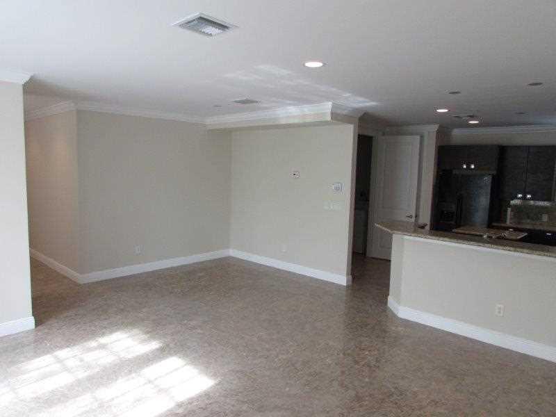 LAUDERDALE - Residential Lease