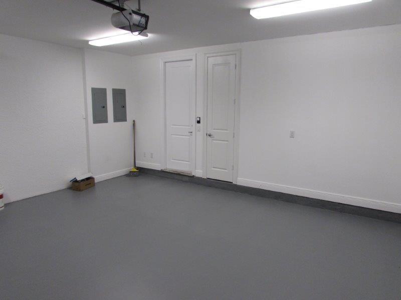 LAUDERDALE - Residential Lease