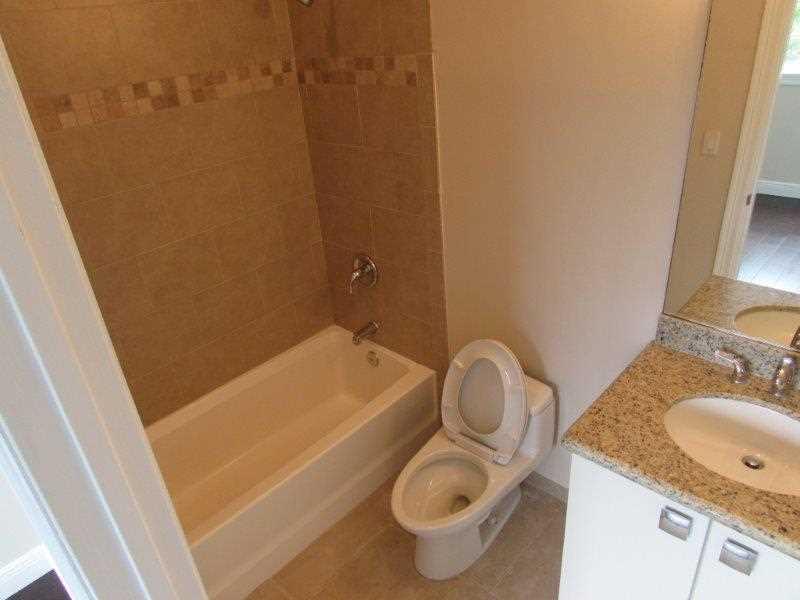 LAUDERDALE - Residential Lease