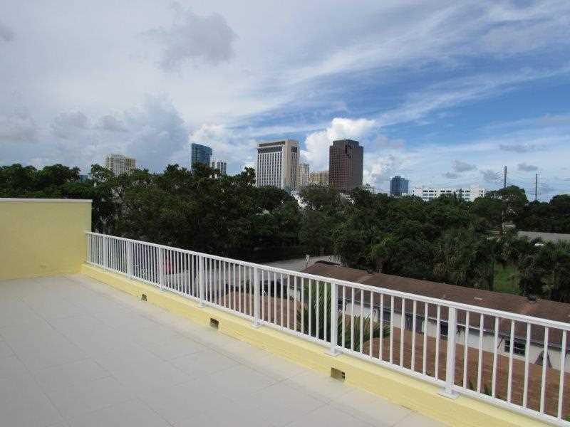 LAUDERDALE - Residential Lease