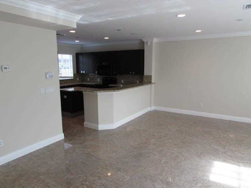 LAUDERDALE - Residential Lease