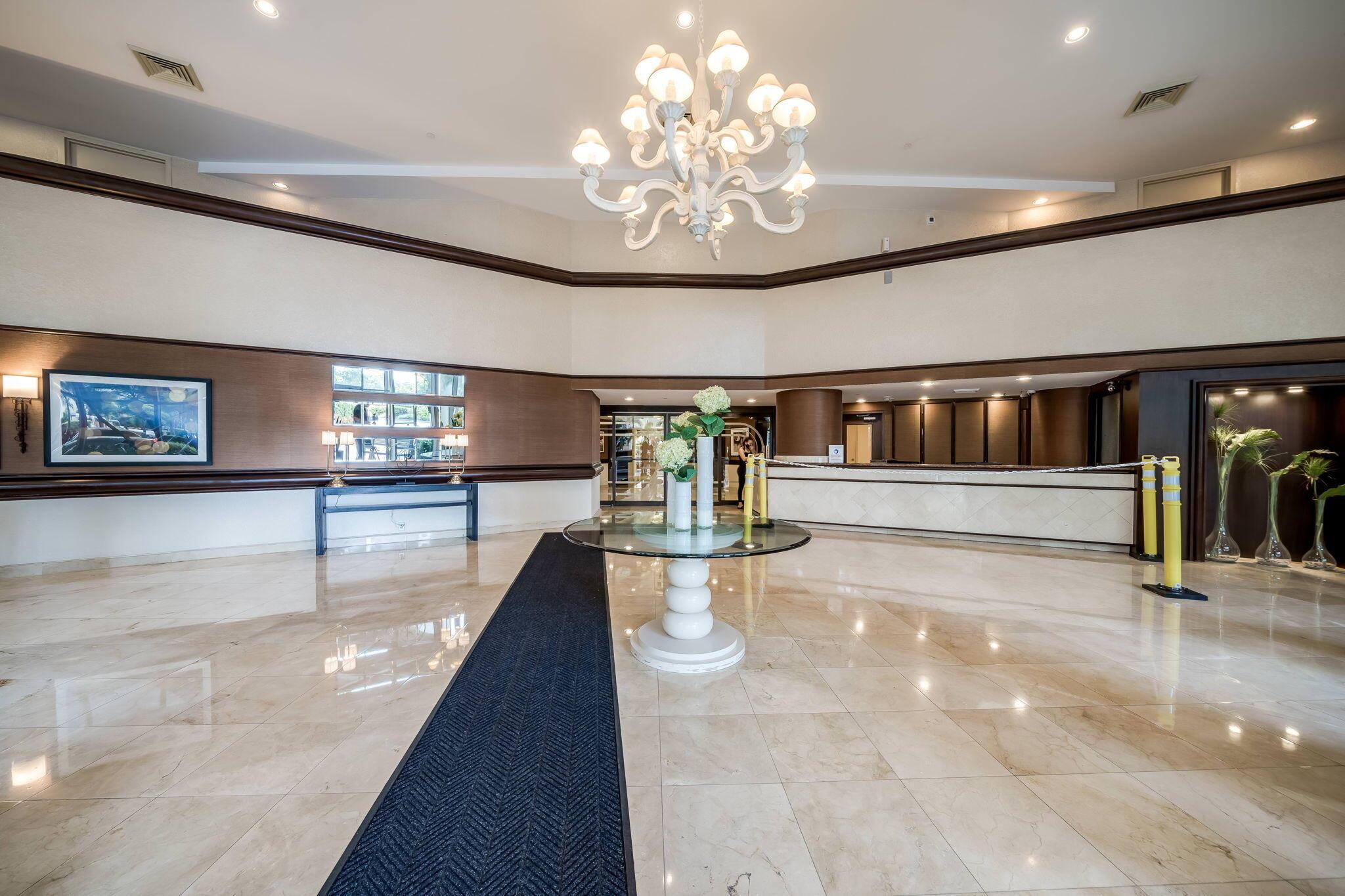 MYSTIC POINTE TOWER 600 C - Residential