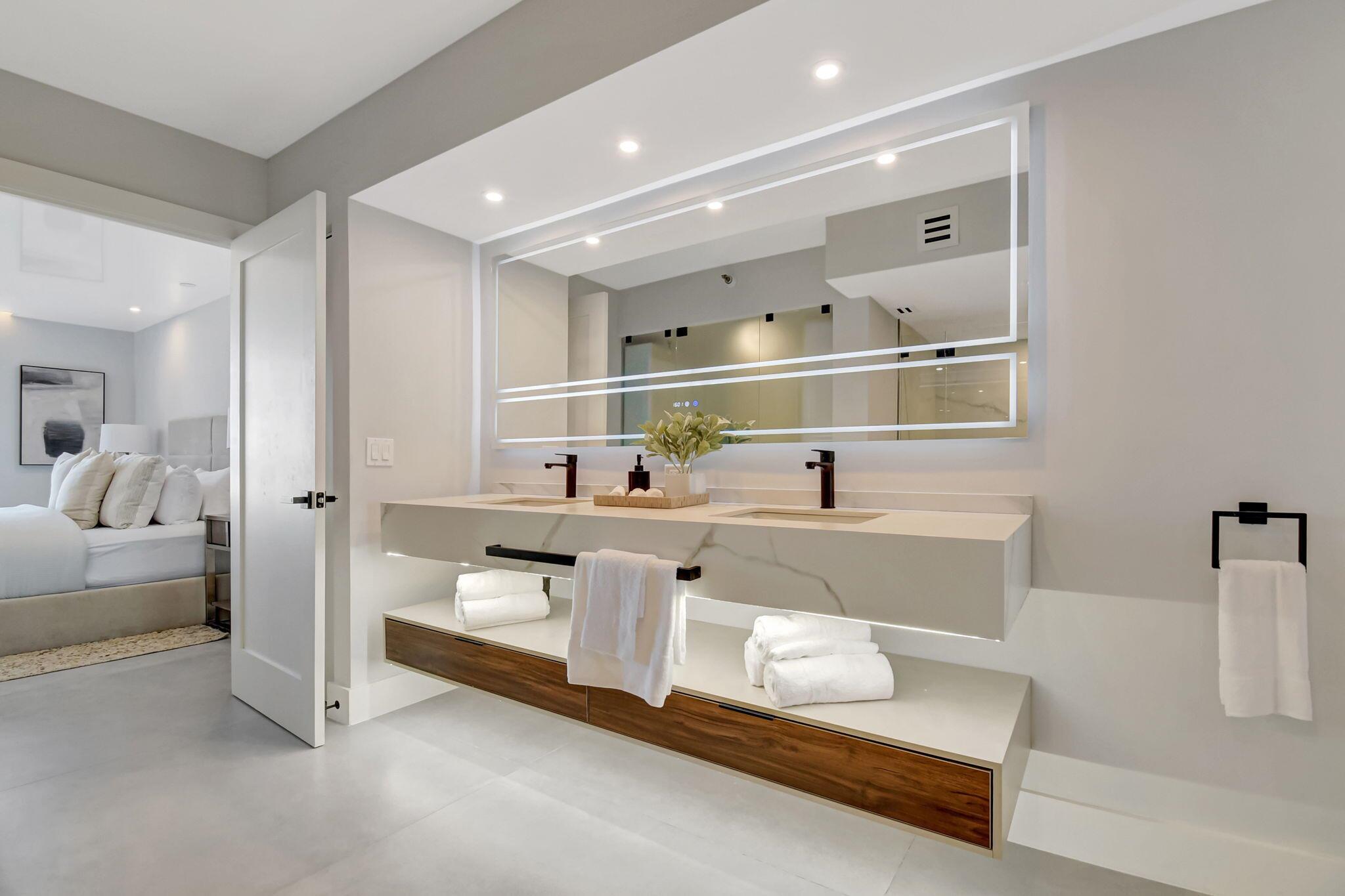 MYSTIC POINTE TOWER 600 C - Residential