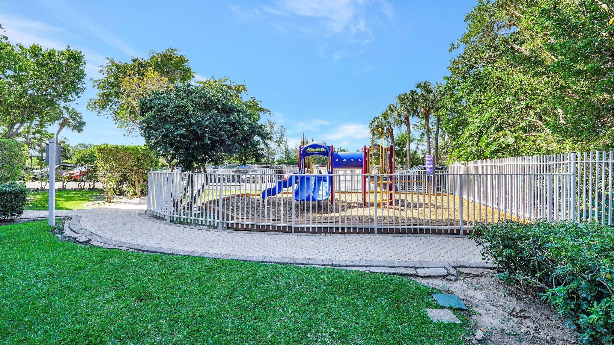 MYSTIC POINTE TOWER 600 C - Residential