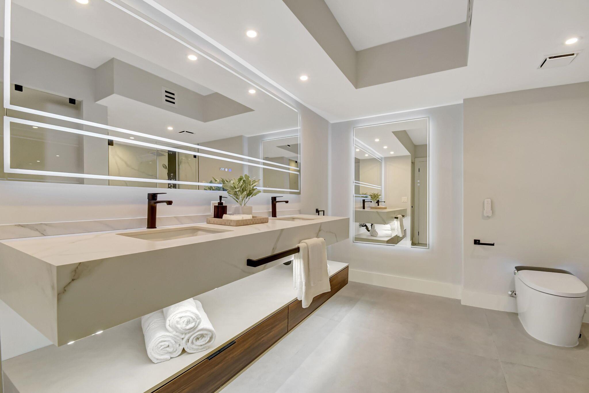 MYSTIC POINTE TOWER 600 C - Residential