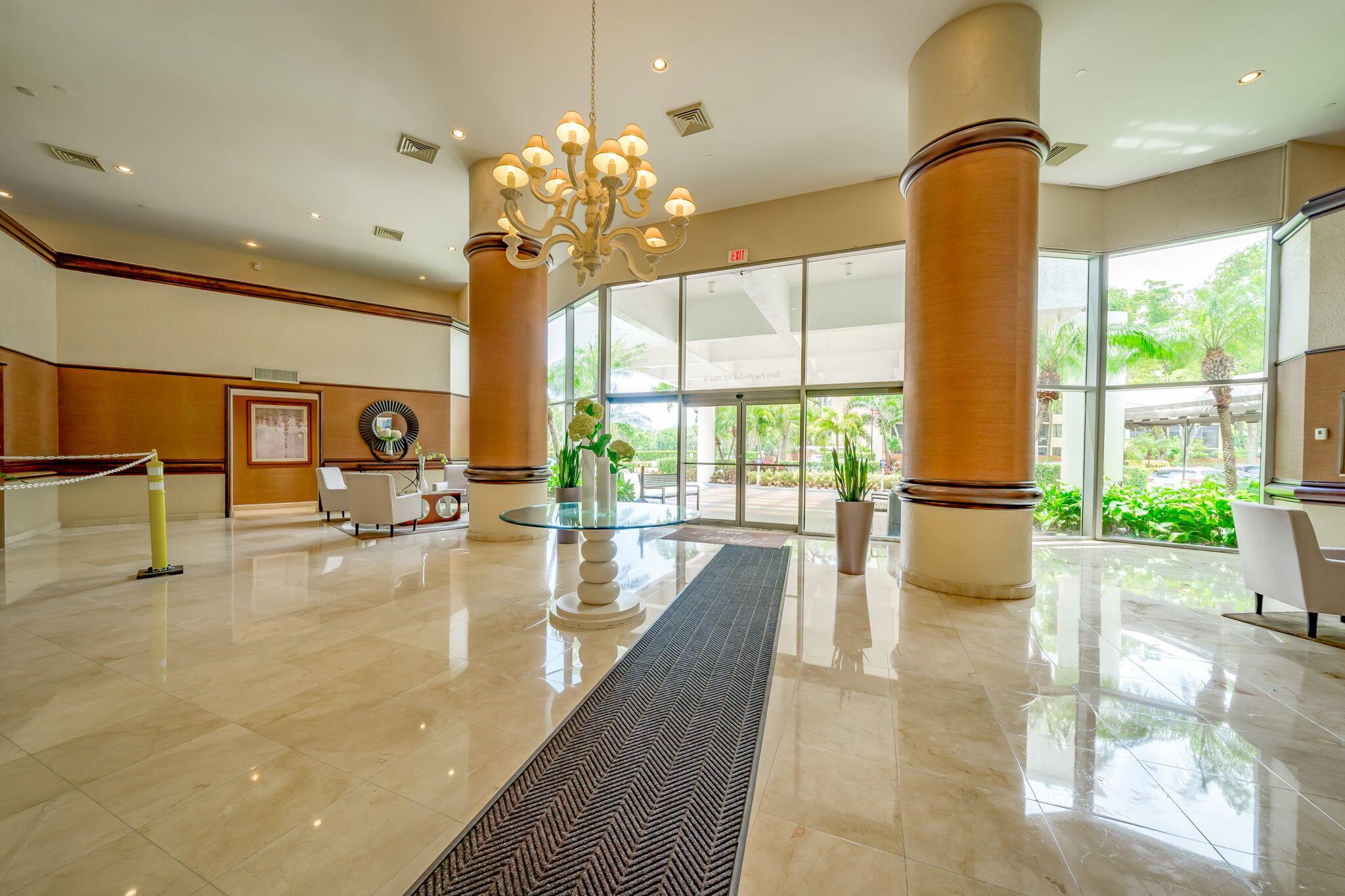 MYSTIC POINTE TOWER 600 C - Residential