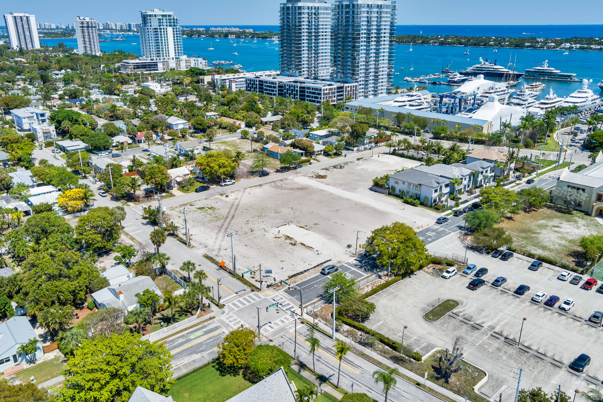 NORTH PALM BEACH PL NO 1 BLKS 8-12 REPL - Residential