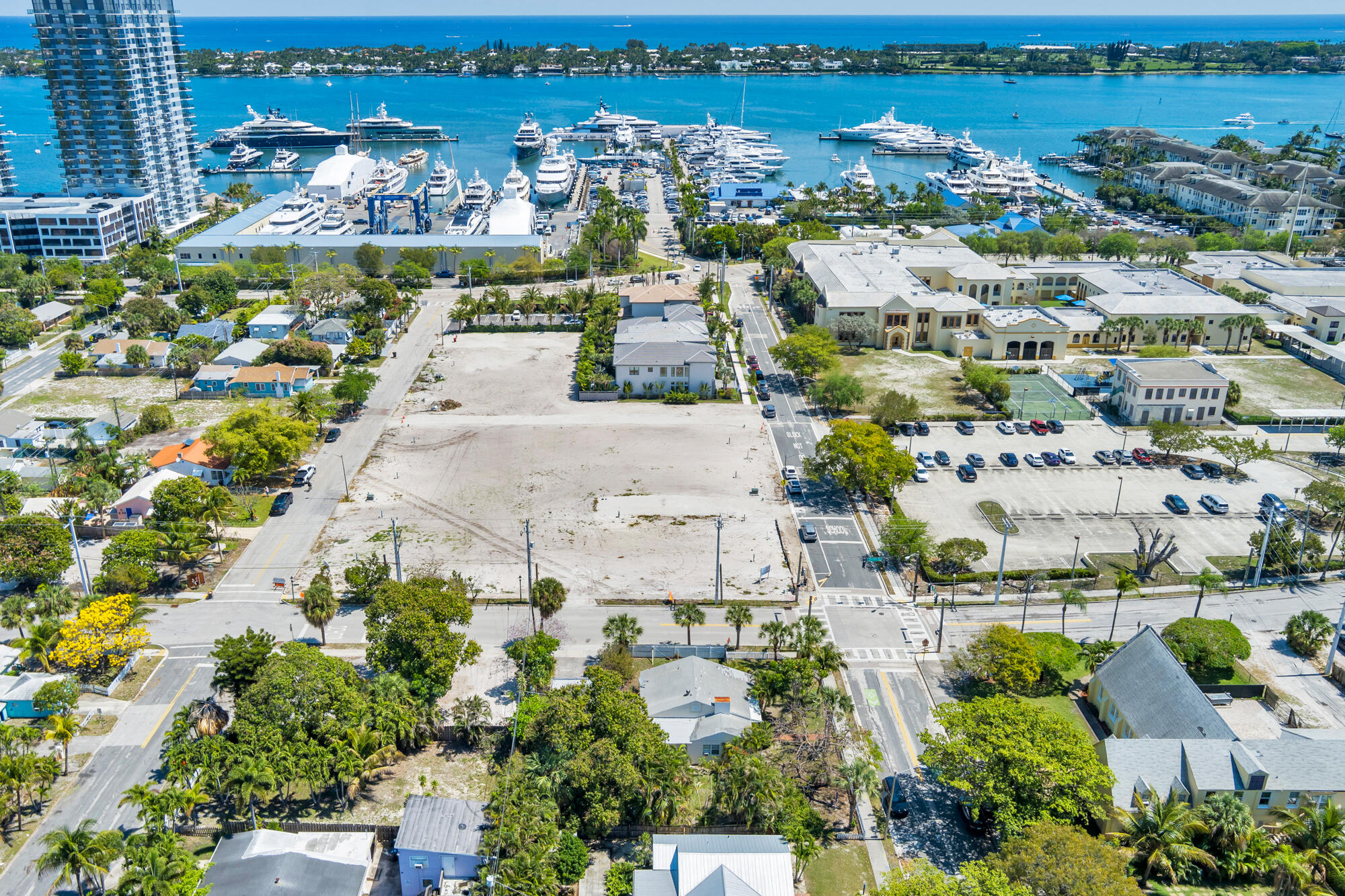 NORTH PALM BEACH PL NO 1 BLKS 8-12 REPL - Residential