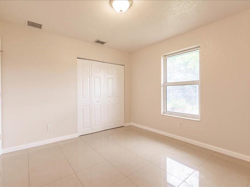 SUNSHINE VILLAS - Residential Lease