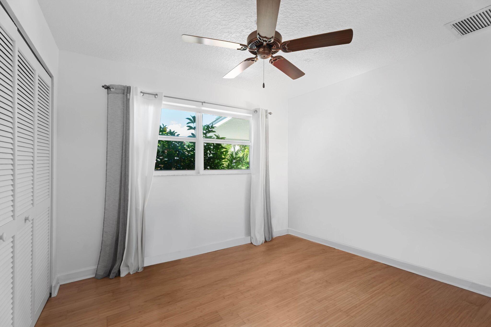 SEAGATE HARBOR - Residential