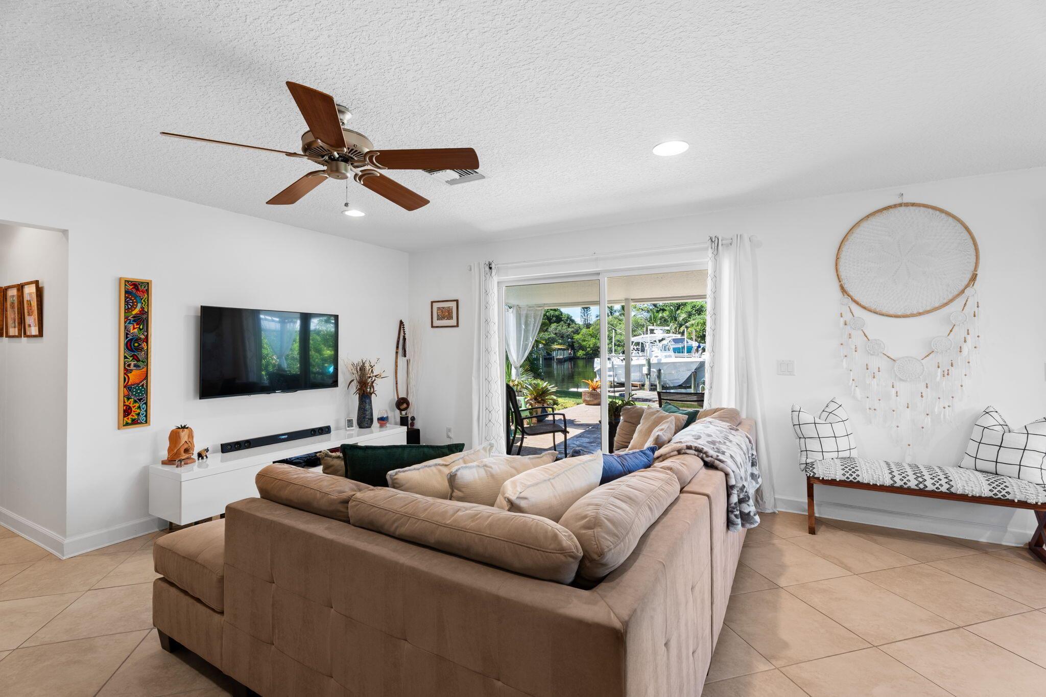 SEAGATE HARBOR - Residential