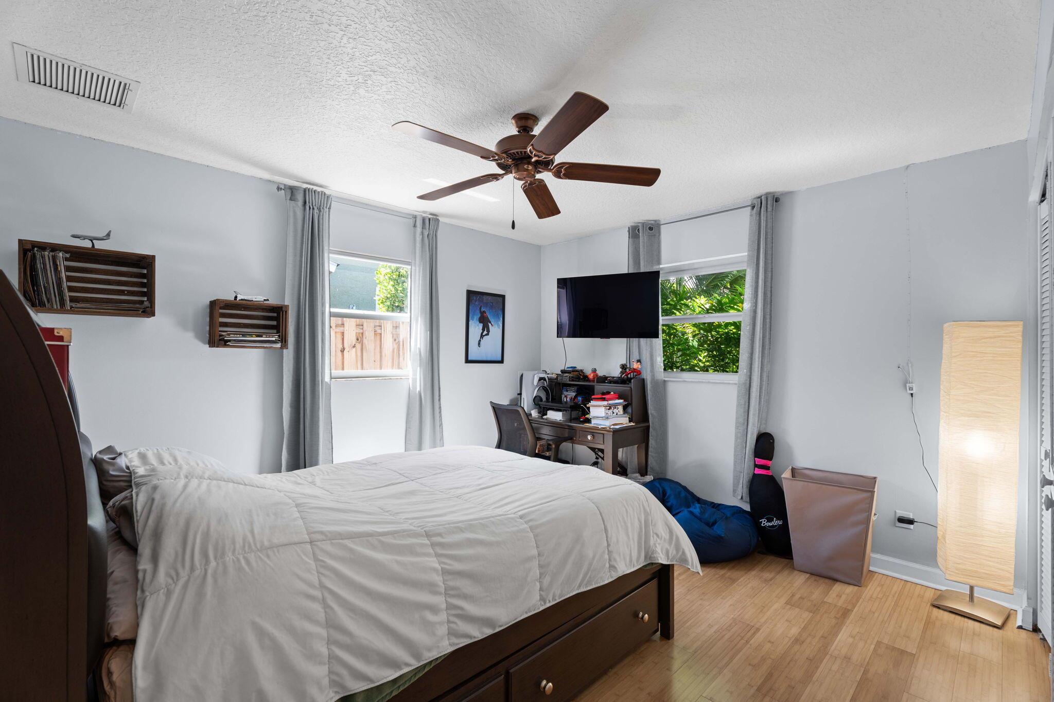 SEAGATE HARBOR - Residential