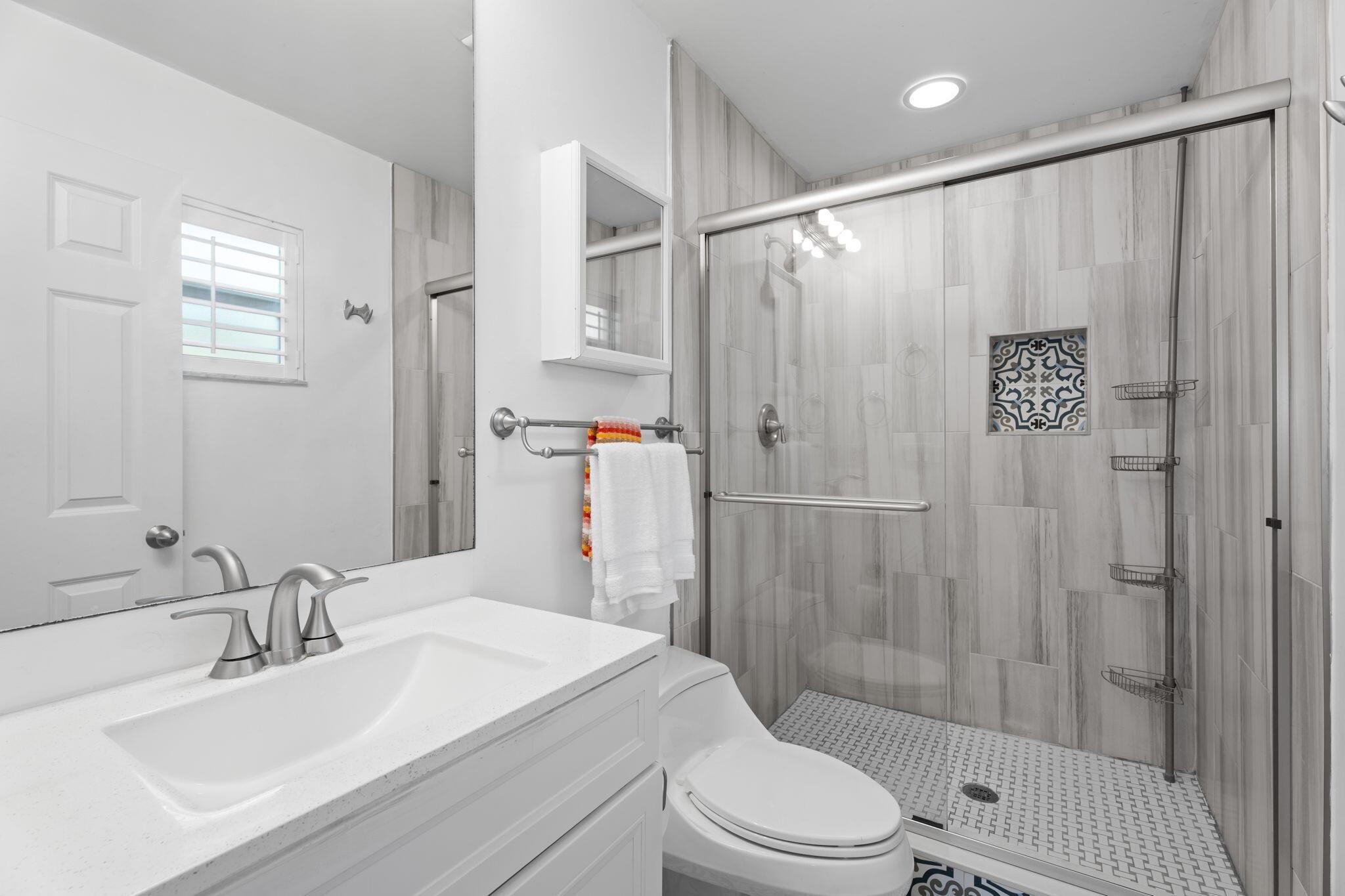 SEAGATE HARBOR - Residential