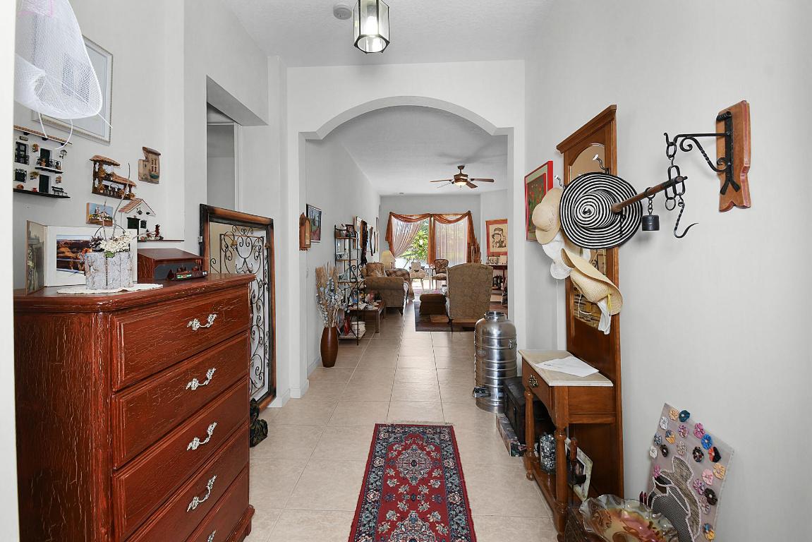 MAGNOLIA LAKES PHASE 1 ST LUCIE WEST NO 151 - Residential