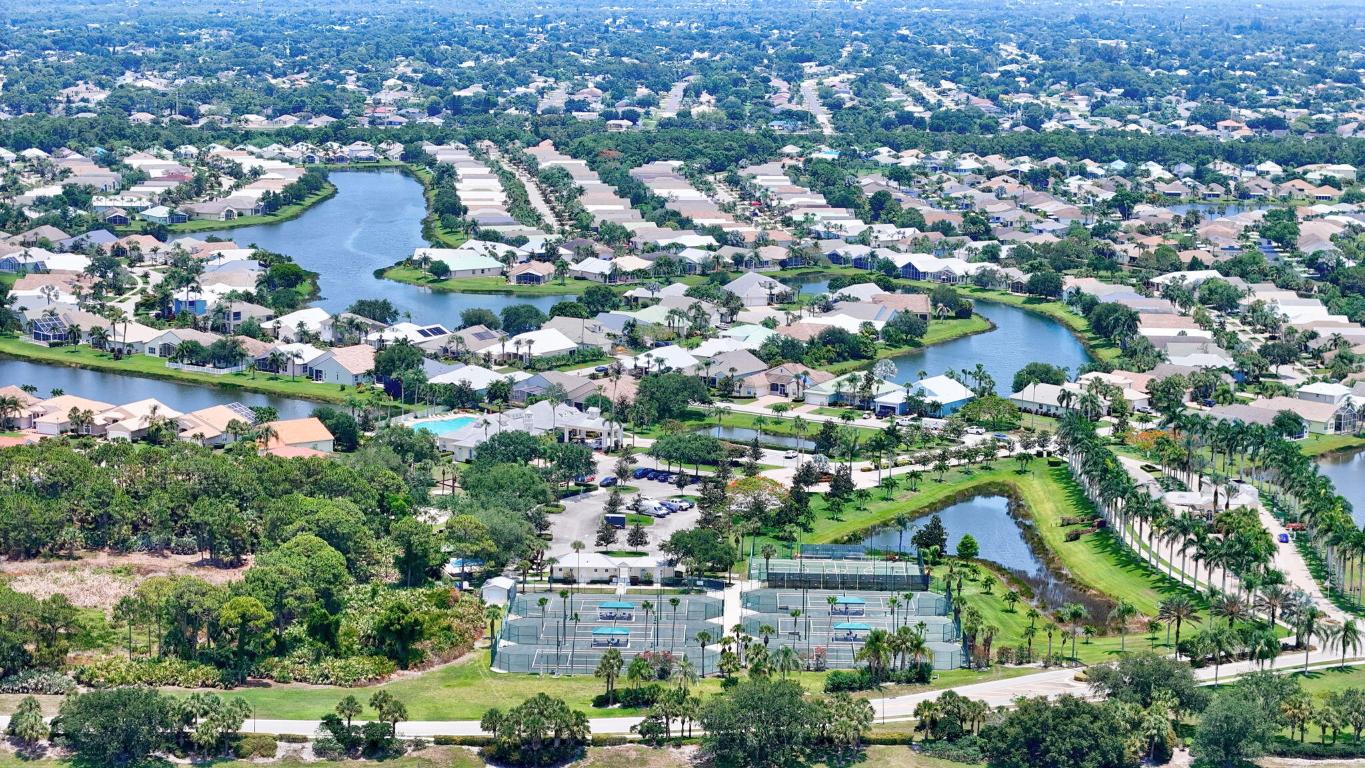 MAGNOLIA LAKES PHASE 1 ST LUCIE WEST NO 151 - Residential