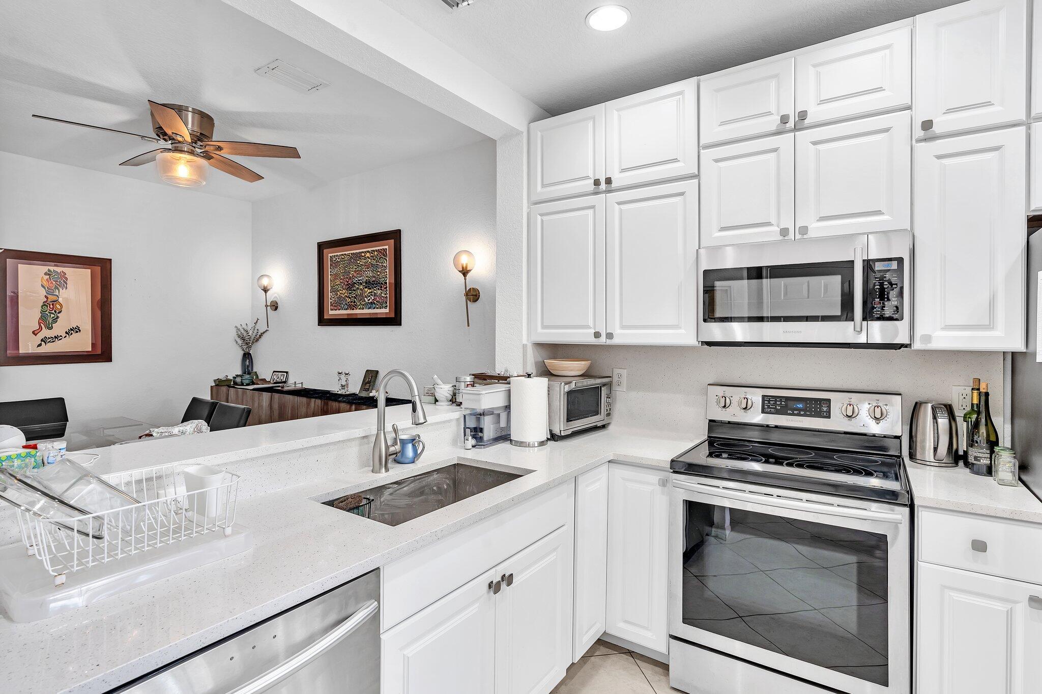 BOYNTON OASIS CONDO - Residential Lease