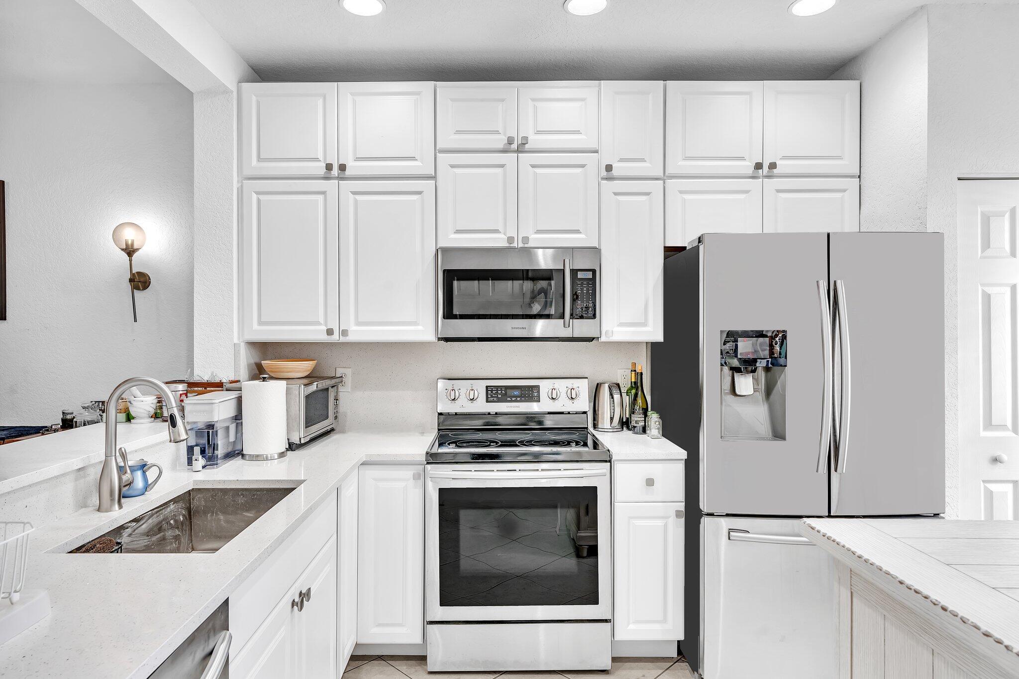 BOYNTON OASIS CONDO - Residential Lease