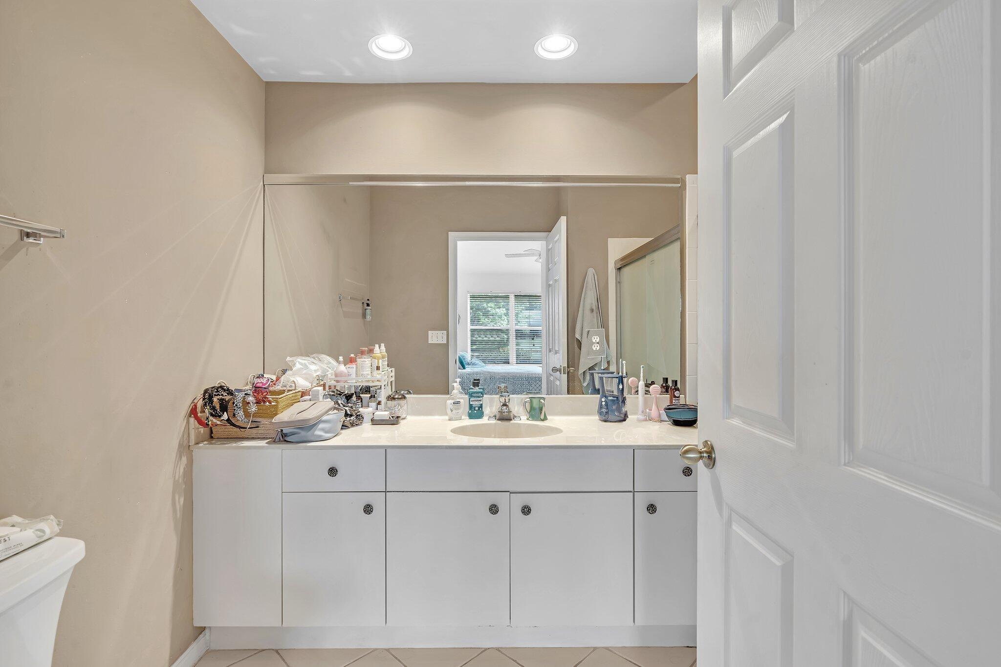 BOYNTON OASIS CONDO - Residential Lease