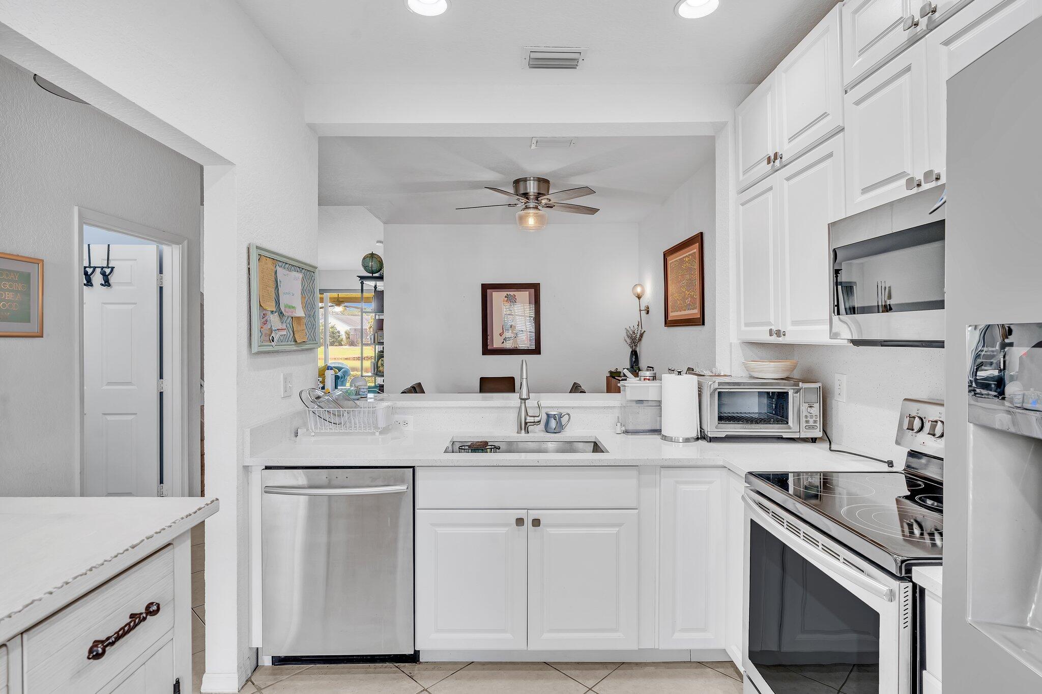 BOYNTON OASIS CONDO - Residential Lease