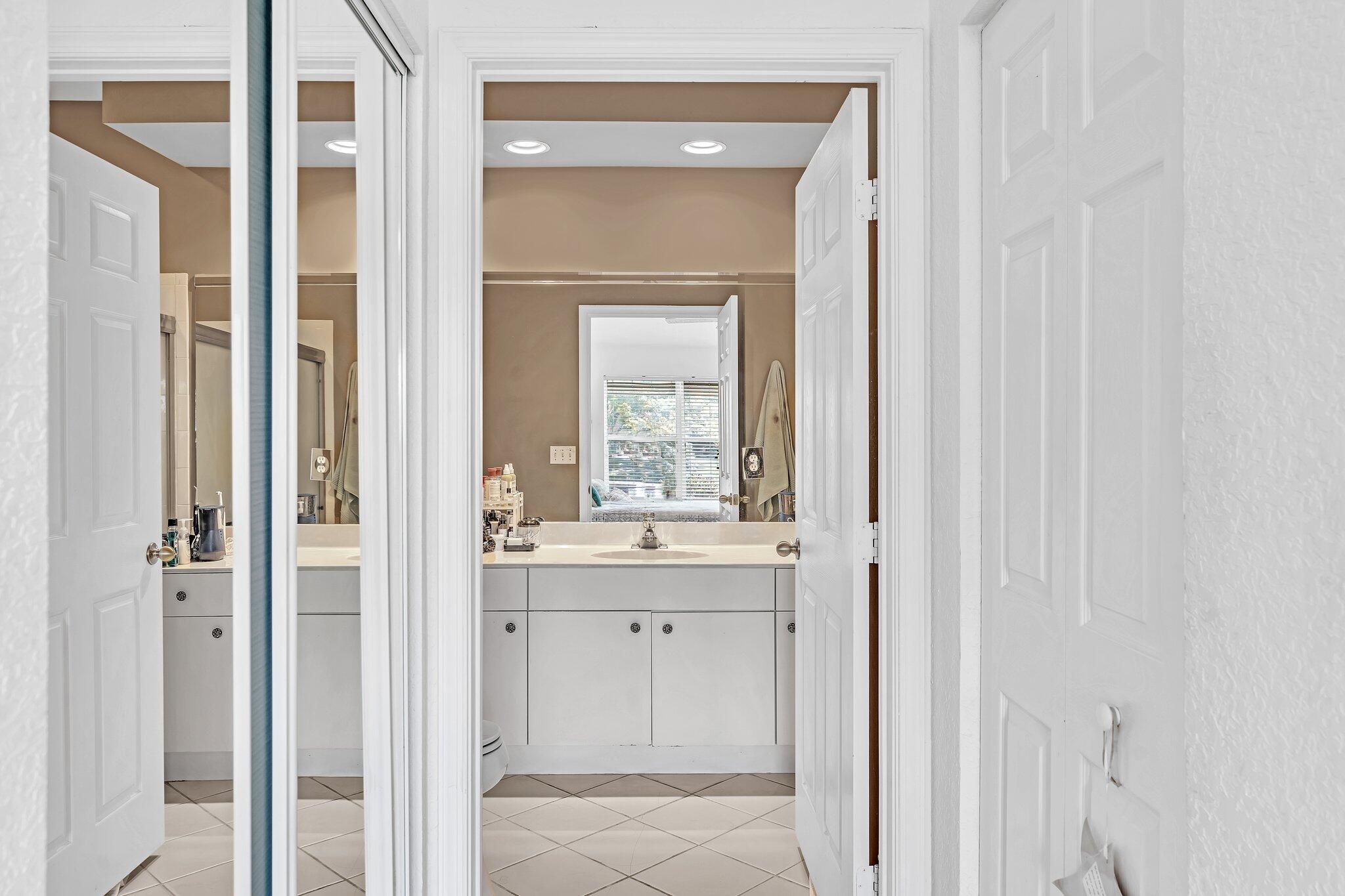 BOYNTON OASIS CONDO - Residential Lease