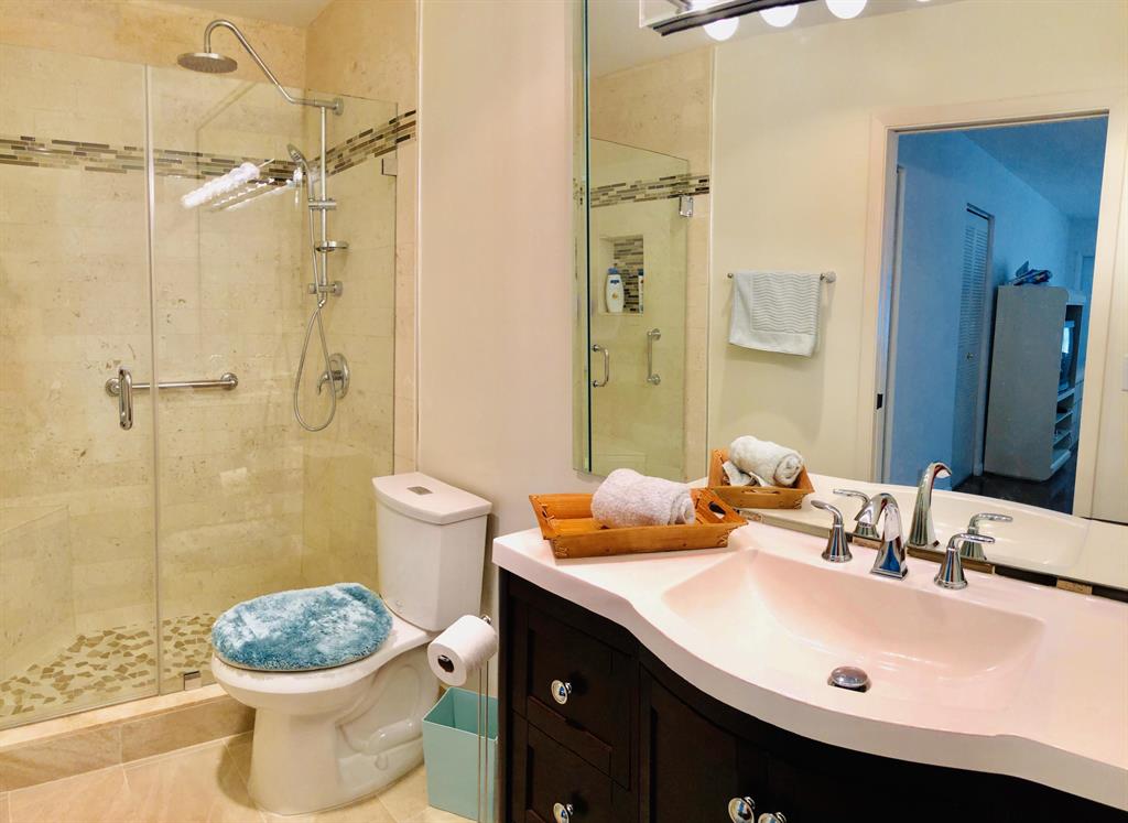 HIGH POINT OF DELRAY SEC 7 CONDO - Residential