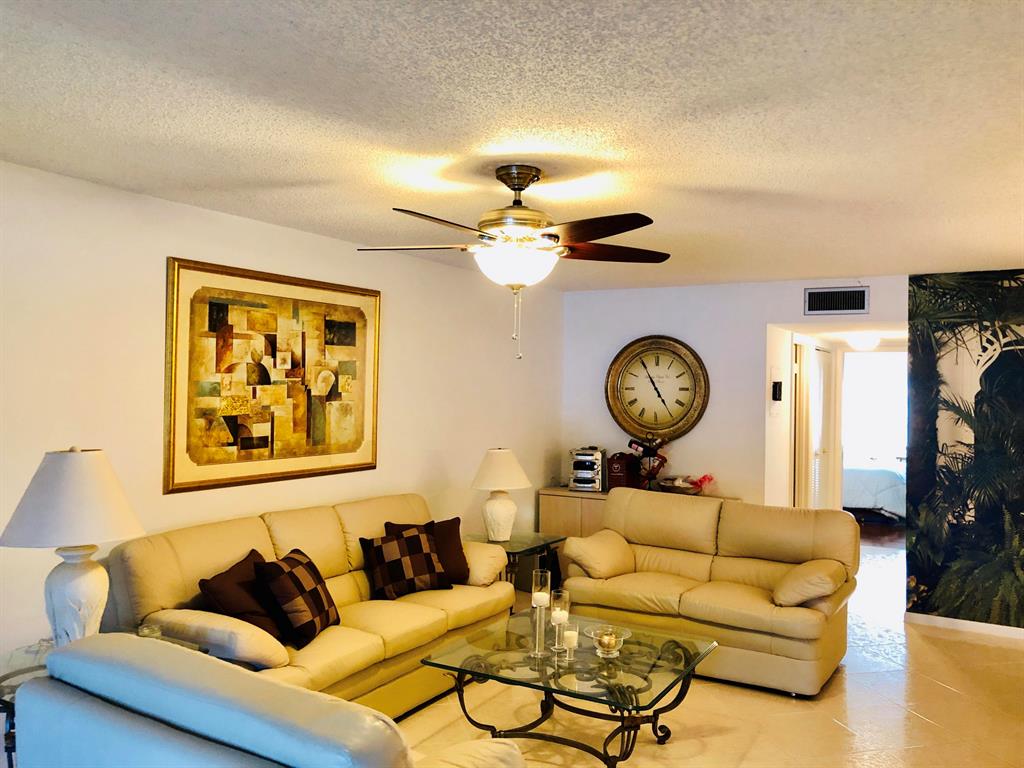 HIGH POINT OF DELRAY SEC 7 CONDO - Residential