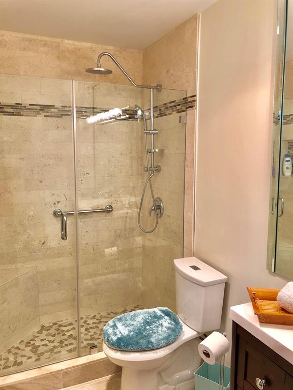 HIGH POINT OF DELRAY SEC 7 CONDO - Residential