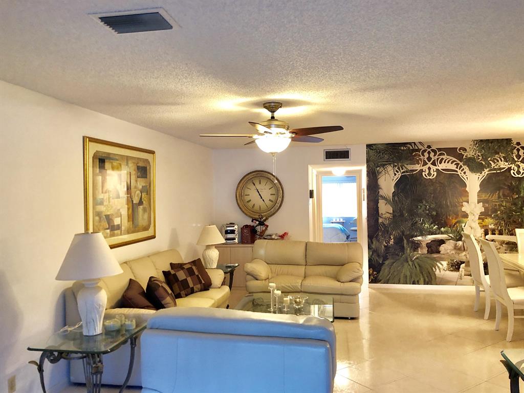 HIGH POINT OF DELRAY SEC 7 CONDO - Residential