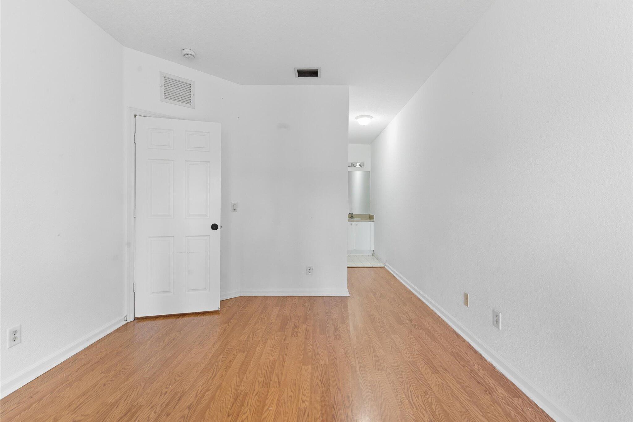 MARTIN/MARANGOS PLAT - Residential Lease